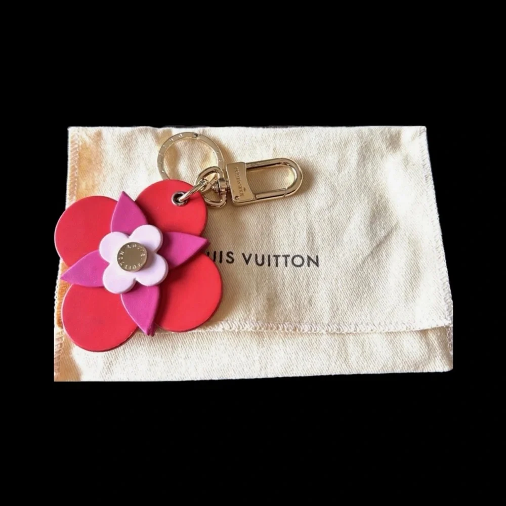 Louis Vuitton Illustre Totem Flower Key Chain Bag Charm - Picture 1 of 5